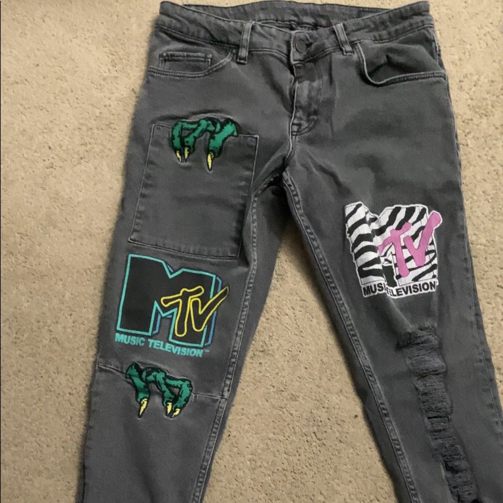 Never worn took tags off to wash because they been in a closet for two years